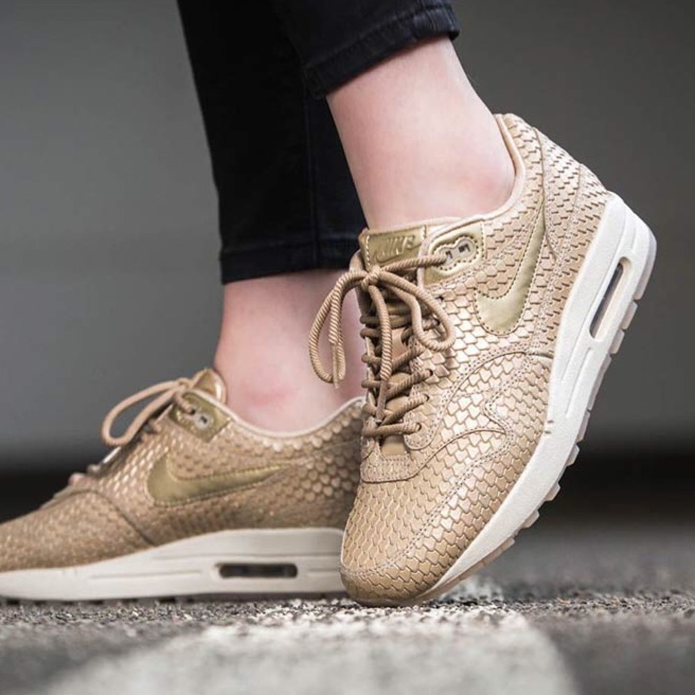 gold nike airmax 1 with scales